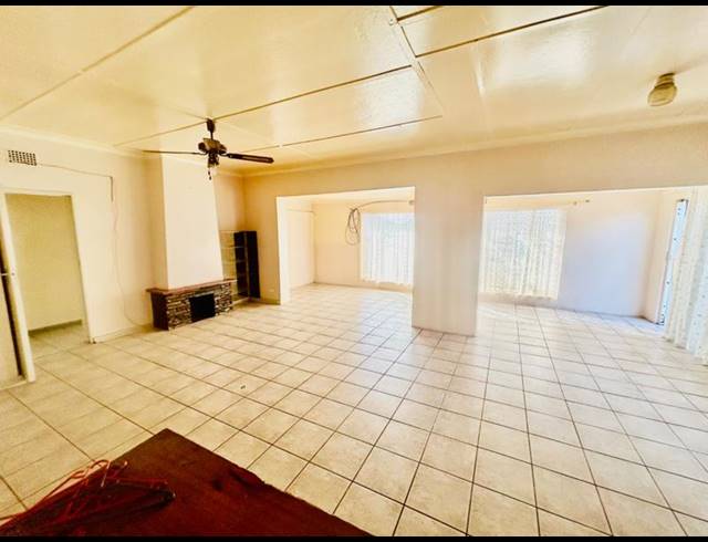 3 BEDROOM HOUSE FOR SALE IN VANDERBIJLPARK CE 1